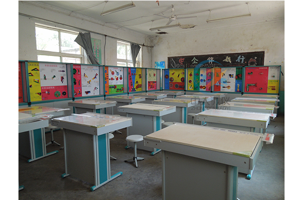 槽轮机构利用实例案例及阐发论文,机器体系的速率动摇缘由(图1) 槽轮机构利用实例案例及阐发论文,机器体系的速率动摇缘由(图1)