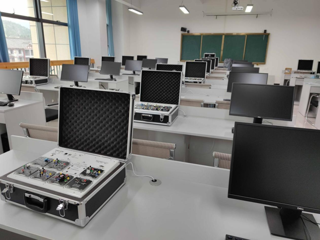 ZRWL-CKB物联网综合实训平台(图1) ZRWL-CKB物联网综合实训平台(图1)